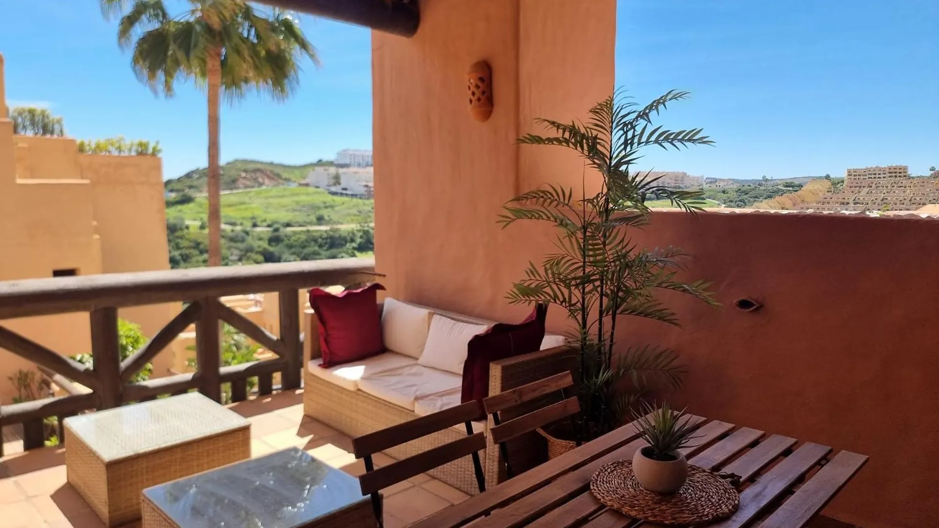 Superb 2 Beds Coto Real Duquesa Apartment San Luis de Sabinillas Spain